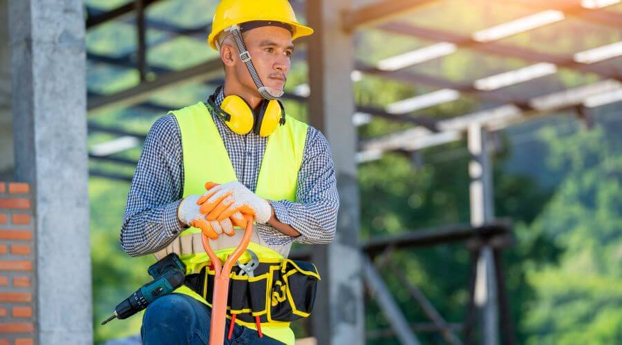 Professional gutter cleaning in Clearfield, KY